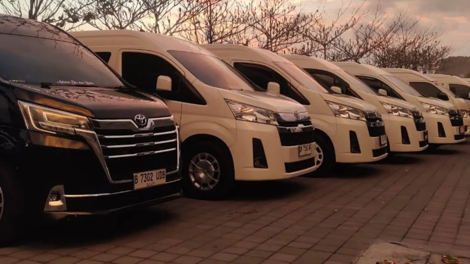 Hiace Premio